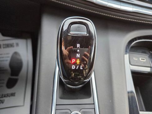 Used 2023 Cadillac Escalade ESV Sport w/ Touring Package AWD/4WD image 35