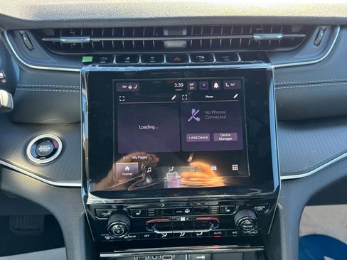 New 2025 Jeep Grand Cherokee Laredo X w/ Luxury Tech Group I image 23