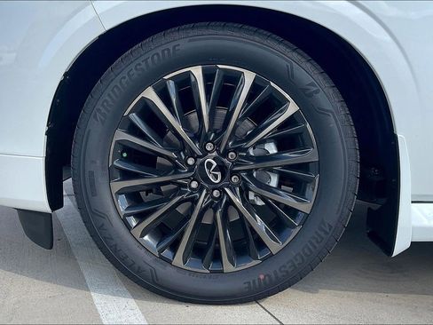 New 2026 INFINITI QX80 Autograph w/ Premium Cargo Package image 26