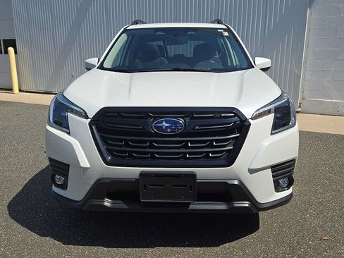 Used 2024 Subaru Forester Premium AWD/4WD image 2
