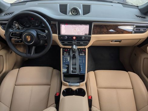 New 2026 Porsche Macan image 23