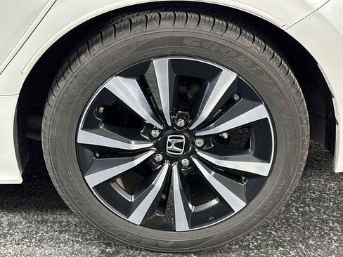 Used 2022 Honda Civic EX image 11