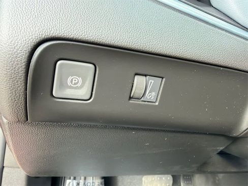 Used 2023 Buick Enclave Essence w/ Experience Buick Package image 34