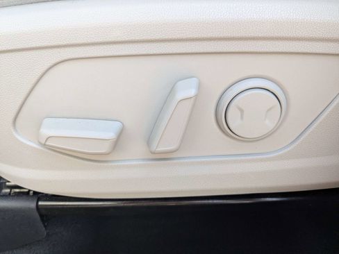 Certified 2024 Kia Sorento EX FWD image 26