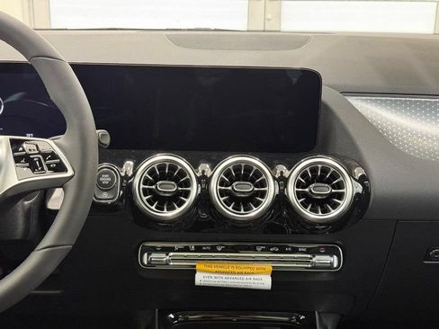 New 2026 Mercedes-Benz GLA 250 4MATIC image 7