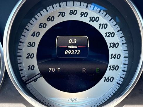 Used 2014 Mercedes-Benz E 350 4MATIC Sedan image 21