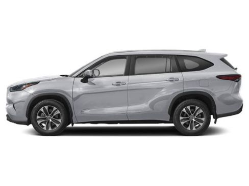 Used 2024 Toyota Highlander XLE AWD/4WD image 3