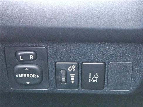 Used 2018 Toyota RAV4 LE w/ All Weather Liner Package FWD image 19