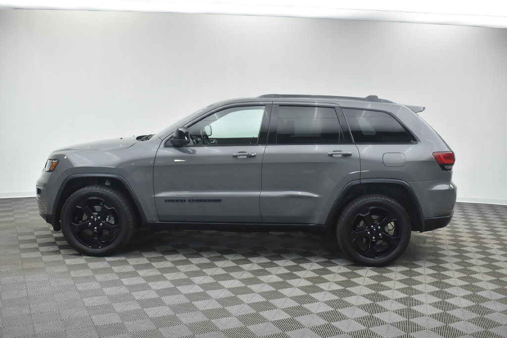Used 2019 Jeep Grand Cherokee Laredo AWD/4WD image 9