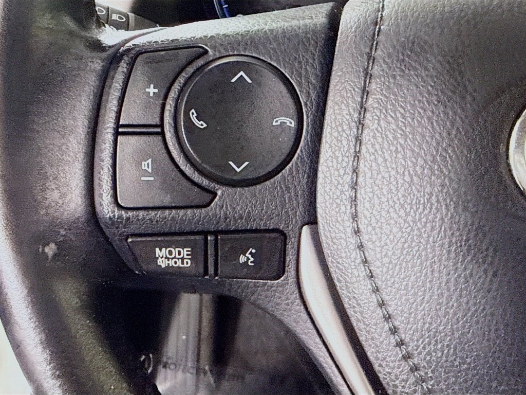 Used 2018 Toyota RAV4 Limited FWD image 13