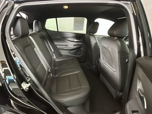 Used 2024 Buick Envista Sport Touring w/ Convenience I Package FWD image 29