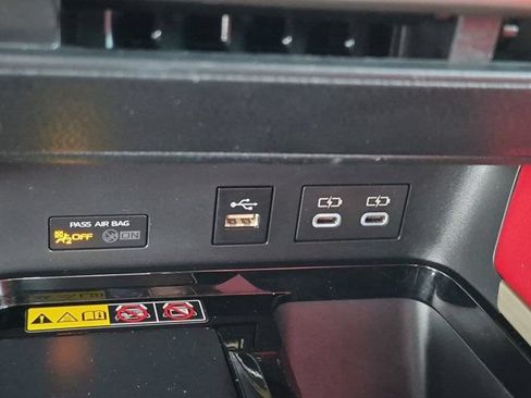 Used 2025 Toyota Camry XSE w/ Premium Package AWD/4WD image 21