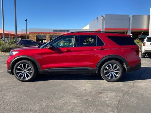 Used 2020 Ford Explorer ST w/ Premium Technology Package image 8