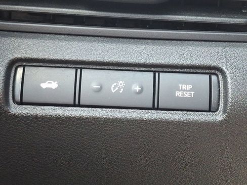 Used 2024 Nissan Altima 2.5 SV AWD/4WD image 21