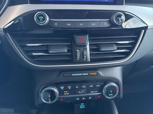 Used 2022 Ford Escape SE w/ Convenience Package image 29