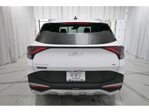 Used 2023 Kia Sportage EX image 6