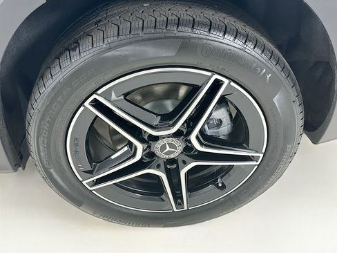 New 2026 Mercedes-Benz GLB 250 image 32