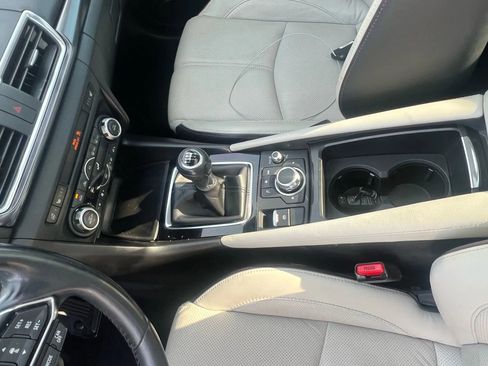 Used 2018 MAZDA MAZDA3 Grand Touring w/ Premium Equipment Package image 27