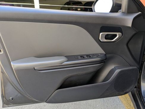 Used 2025 Kia K4 FWD image 11