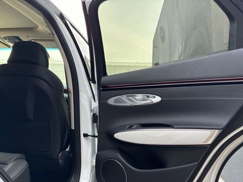 New 2026 Genesis GV70 2.5T Advanced AWD/4WD image 11