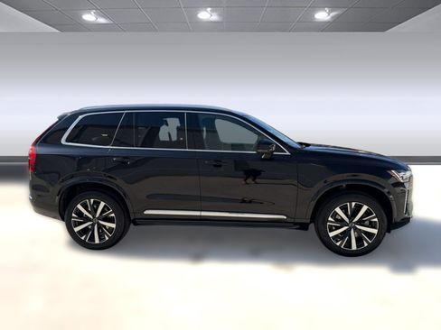 New 2026 Volvo XC90 B5 Core w/ Protection Package AWD/4WD image 8