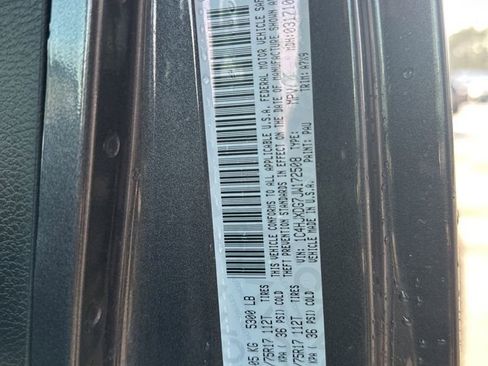 Used 2018 Jeep Wrangler Unlimited Sport image 32