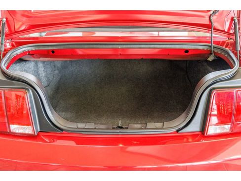 Used 2005 Ford Mustang GT RWD image 15