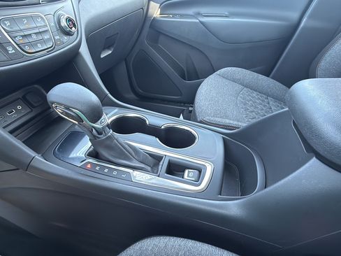 Used 2023 Chevrolet Equinox LT FWD image 29