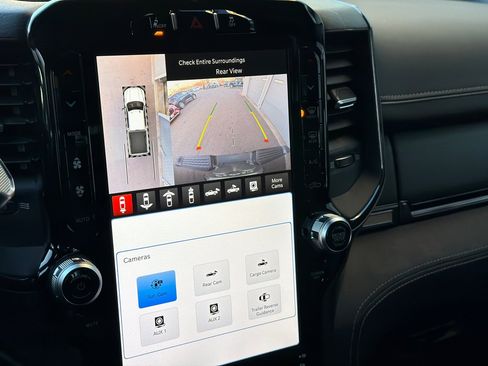 Used 2023 RAM 2500 Limited image 28