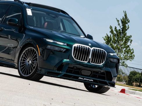 New 2026 BMW ALPINA XB7 AWD/4WD image 38