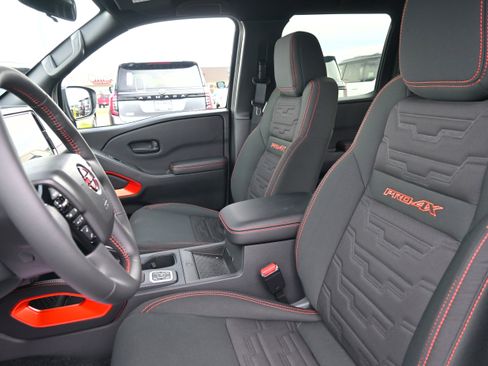 New 2026 Nissan Frontier PRO-4X w/ Pro-4x Convenience Package image 23