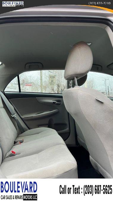 Used 2013 Toyota Corolla L FWD image 17