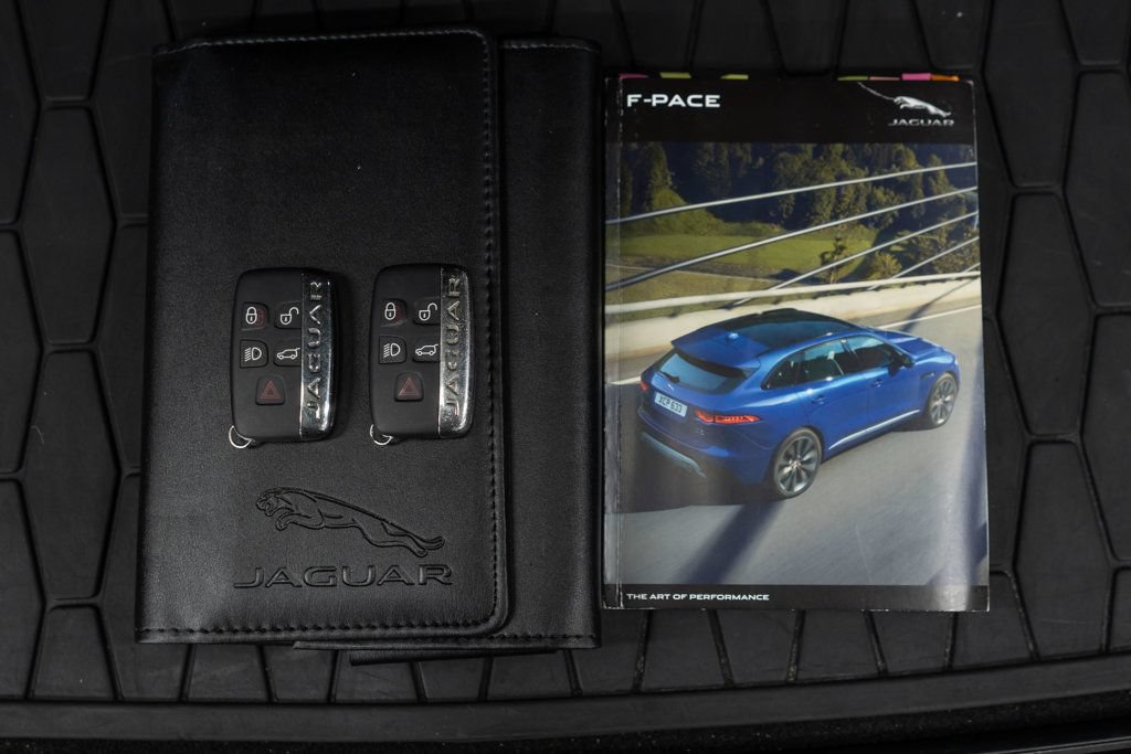 Used 2018 Jaguar F-PACE Prestige AWD/4WD image 49