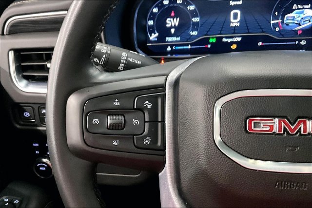 Used 2023 GMC Yukon XL SLT w/ SLT Premium Package AWD/4WD image 26