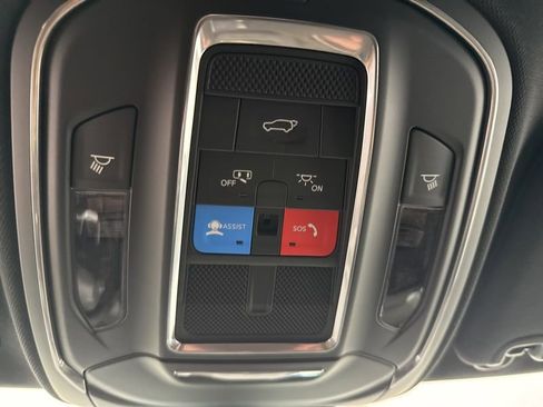 New 2026 Jeep Cherokee Limited AWD/4WD image 36