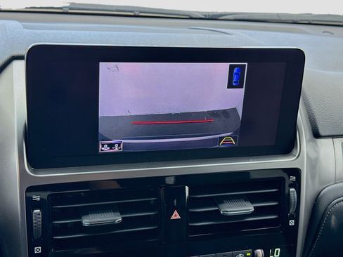 Used 2022 Lexus GX 460 Premium w/ Premium Package image 10