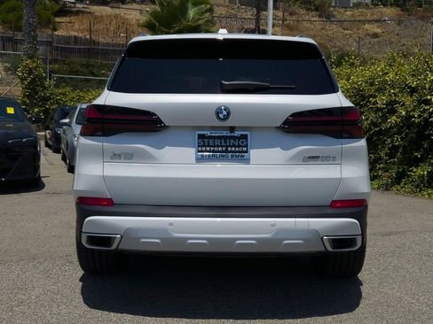 New 2026 BMW X5 xDrive50e w/ Climate Comfort Package AWD/4WD image 19