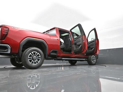 New 2025 GMC Sierra 2500 SLT w/ SLT Premium Package image 43