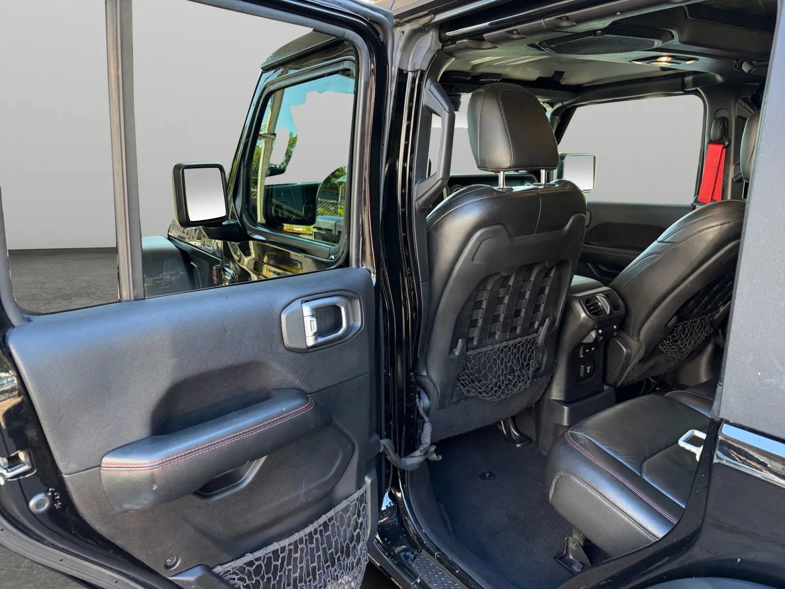 Used 2020 Jeep Wrangler Unlimited Rubicon w/ Quick Order Package 28Y Recon AWD/4WD image 14