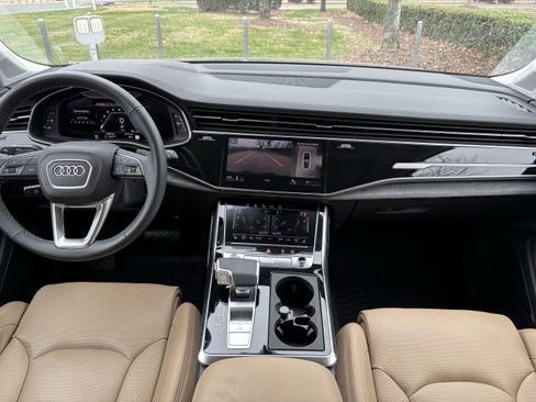 Used 2025 Audi Q7 3.0T Prestige w/ Prestige Package image 31