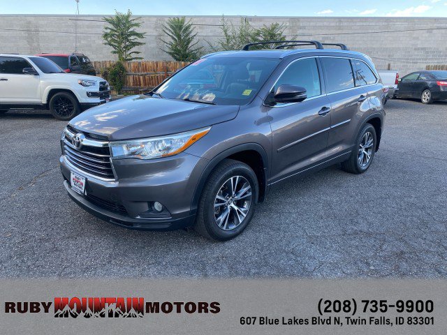 Used 2016 Toyota Highlander XLE w/ Protection Package #3 AWD/4WD image 3