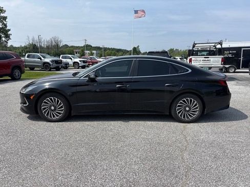 Used 2023 Hyundai Sonata SEL w/ Cargo Package FWD image 2