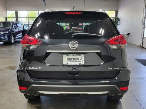 Used 2019 Nissan Rogue SL w/ Premium Package AWD/4WD image 6