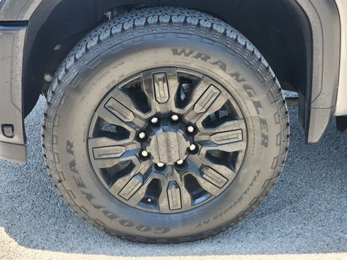Used 2024 GMC Sierra 2500 Denali Ultimate AWD/4WD image 31