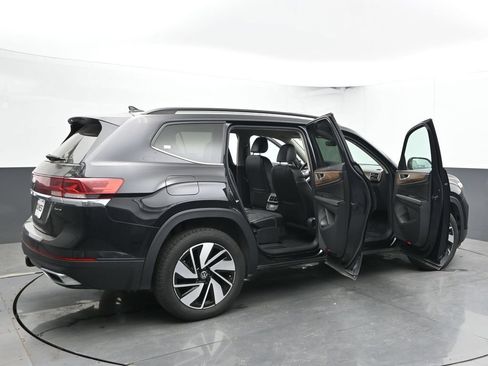 Used 2024 Volkswagen Atlas SE AWD/4WD image 61