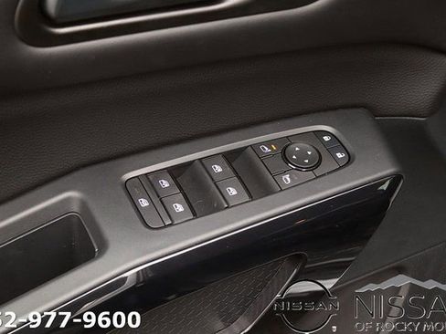 New 2026 Nissan Pathfinder SV image 10