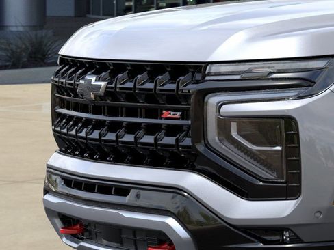 New 2026 Chevrolet Suburban Z71 AWD/4WD image 13