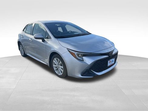 Used 2023 Toyota Corolla SE image 7