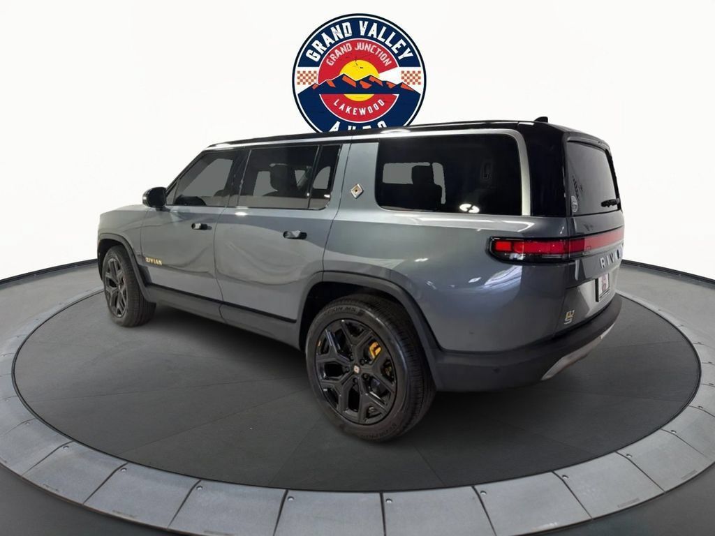 Used 2024 Rivian R1S Launch Edition Quad AWD/4WD image 7