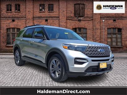 Certified 2023 Ford Explorer XLT w/ Equipment Group 202A